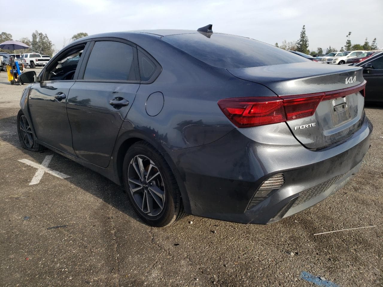 2022 Kia Forte Fe - foto 2