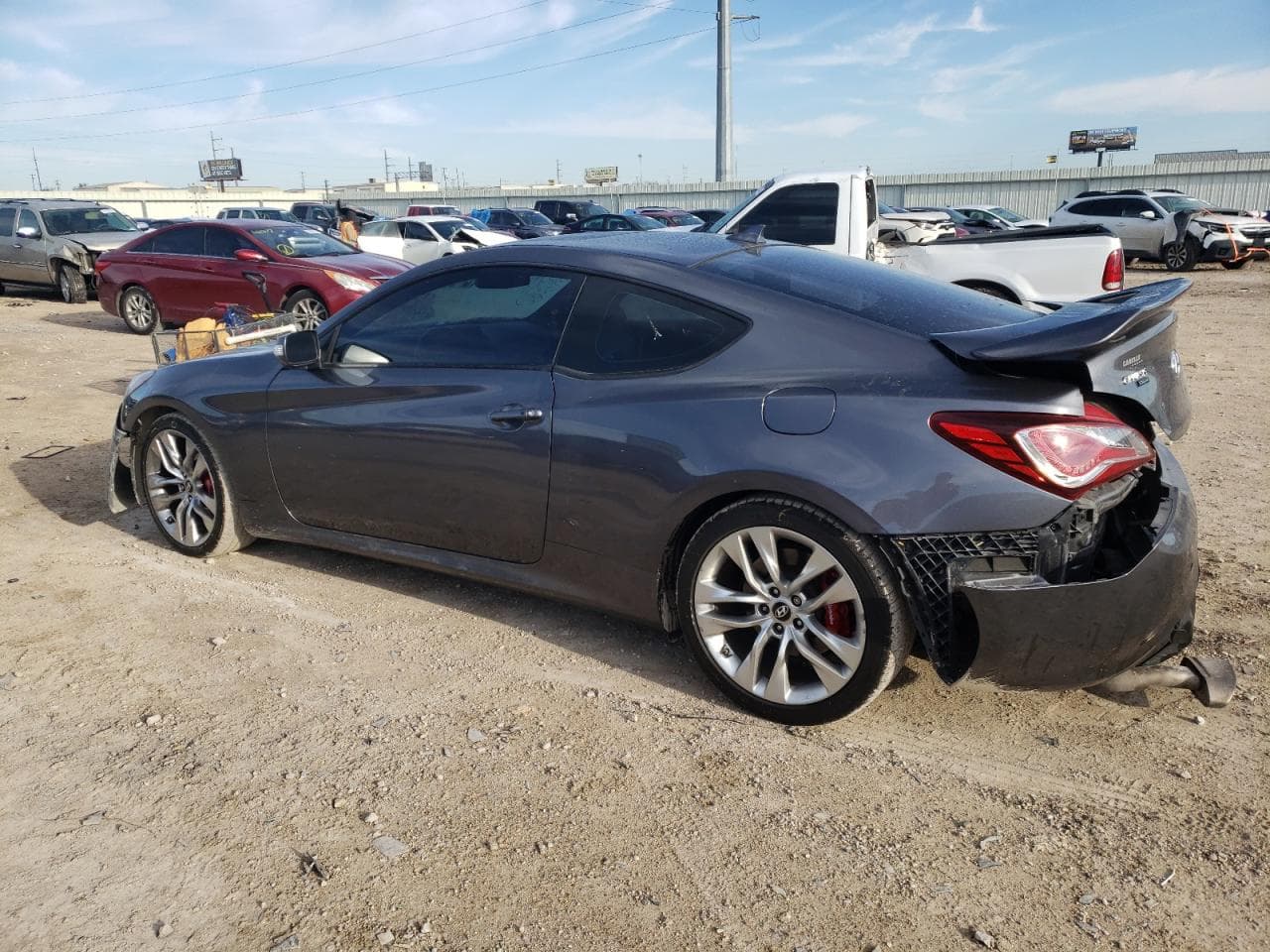 2015 Hyundai Genesis Coupe 3.8L - foto 2