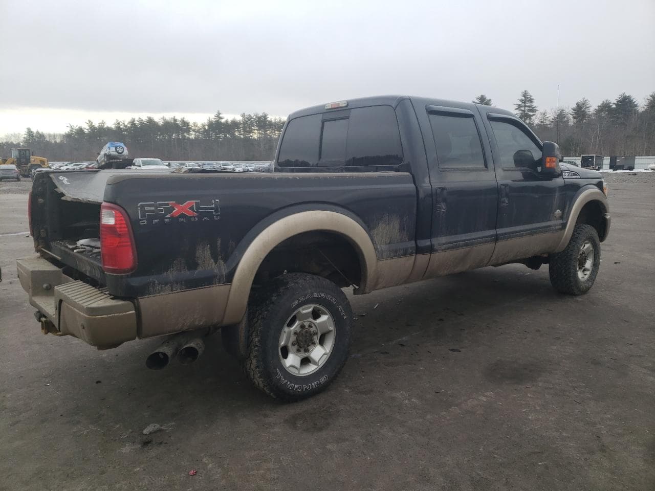 2011 Ford F350 Super Duty - foto 3