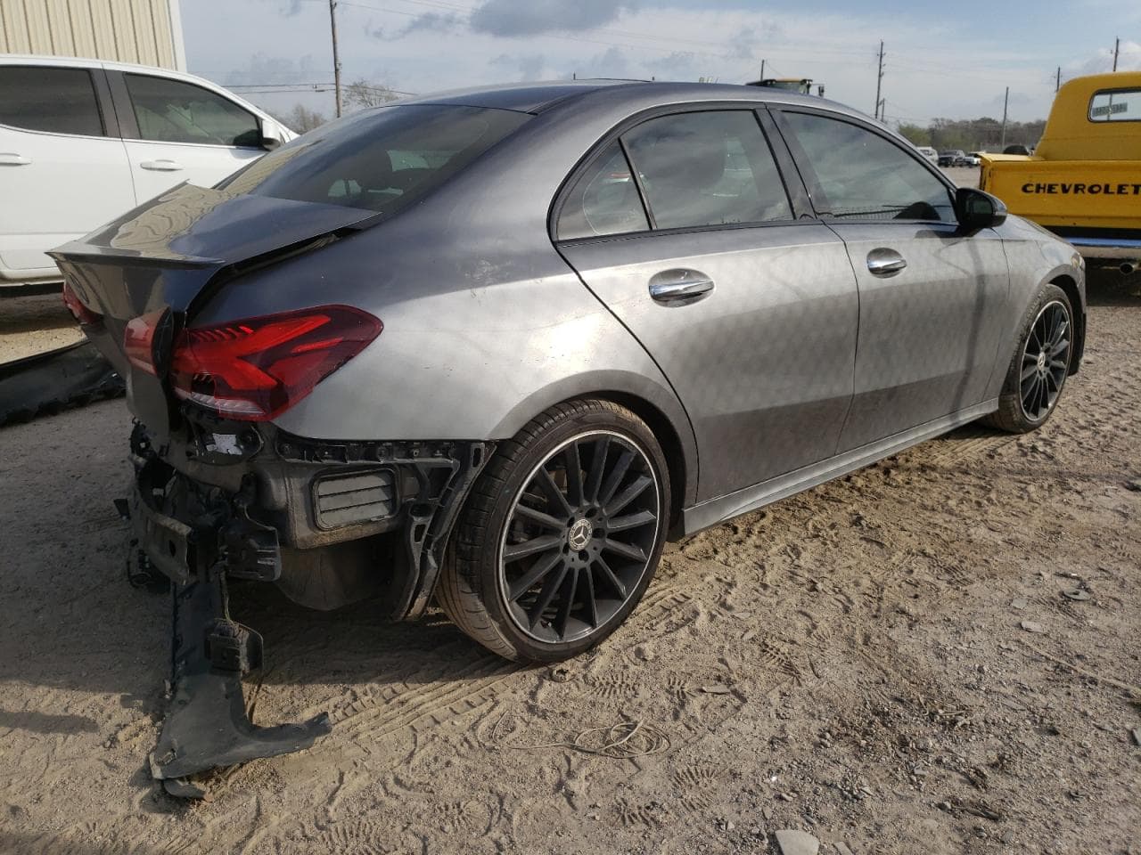 2020 Mercedes-Benz A 220 - foto 3