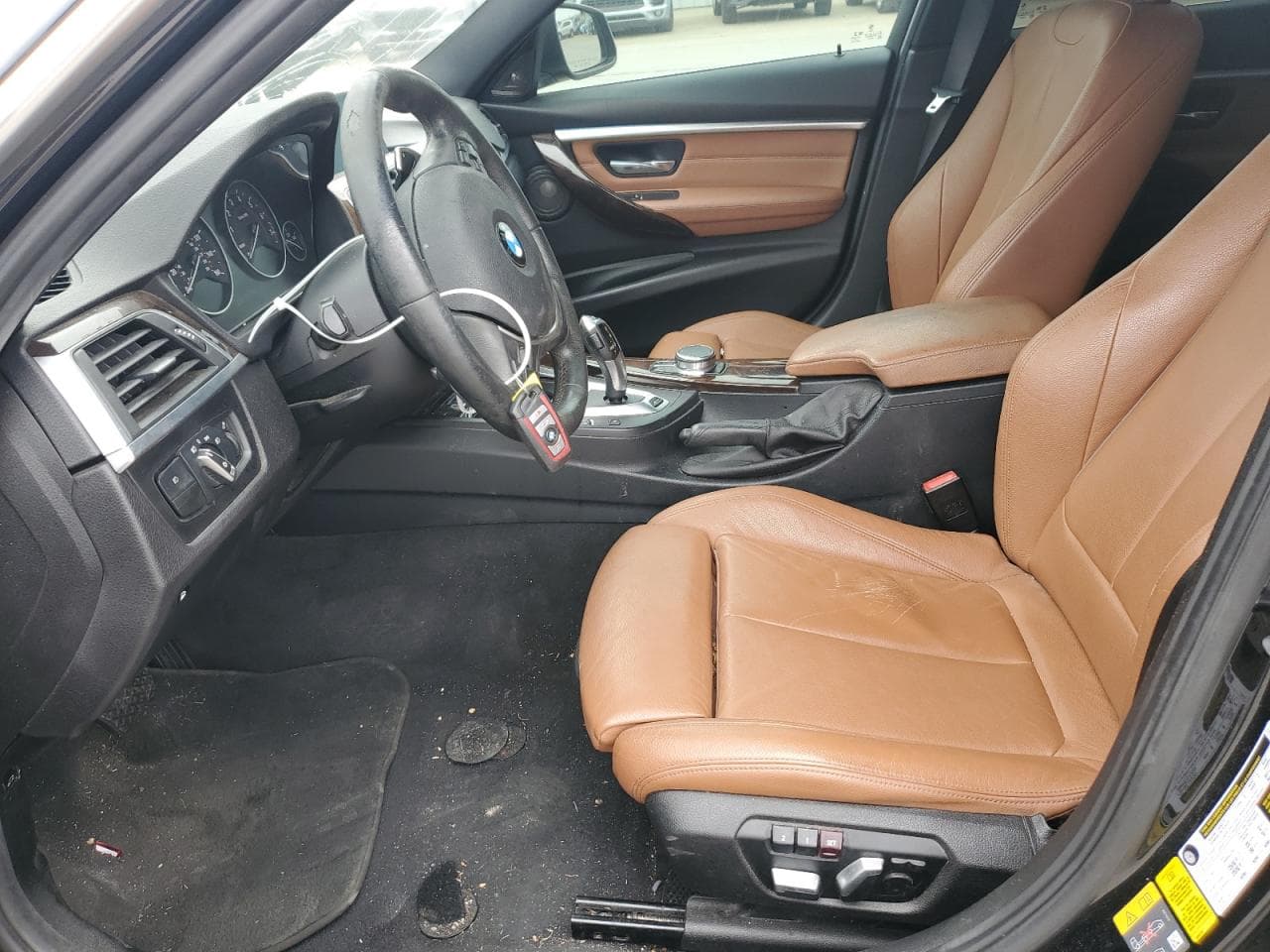 2017 BMW 330E - foto 2