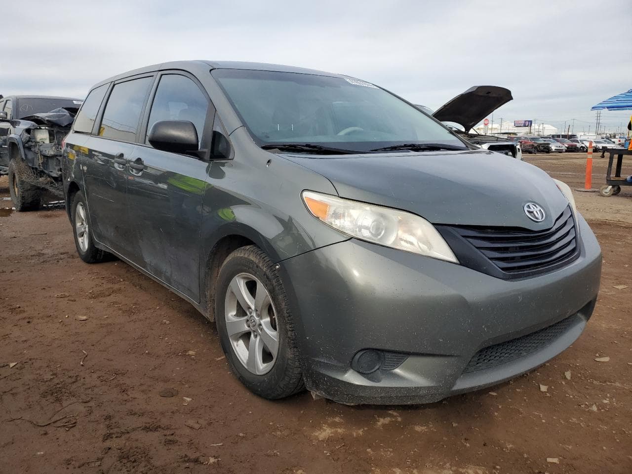 2013 Toyota Sienna - foto 4