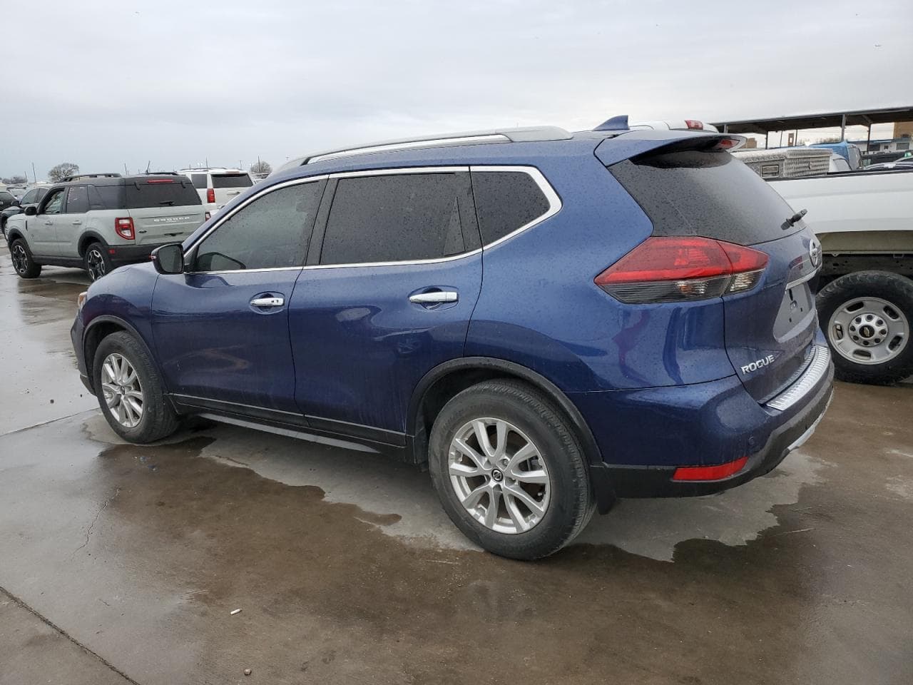 2020 Nissan Rogue S - foto 2