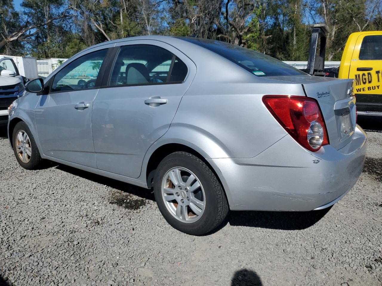 2012 Chevrolet Sonic Ls - foto 2