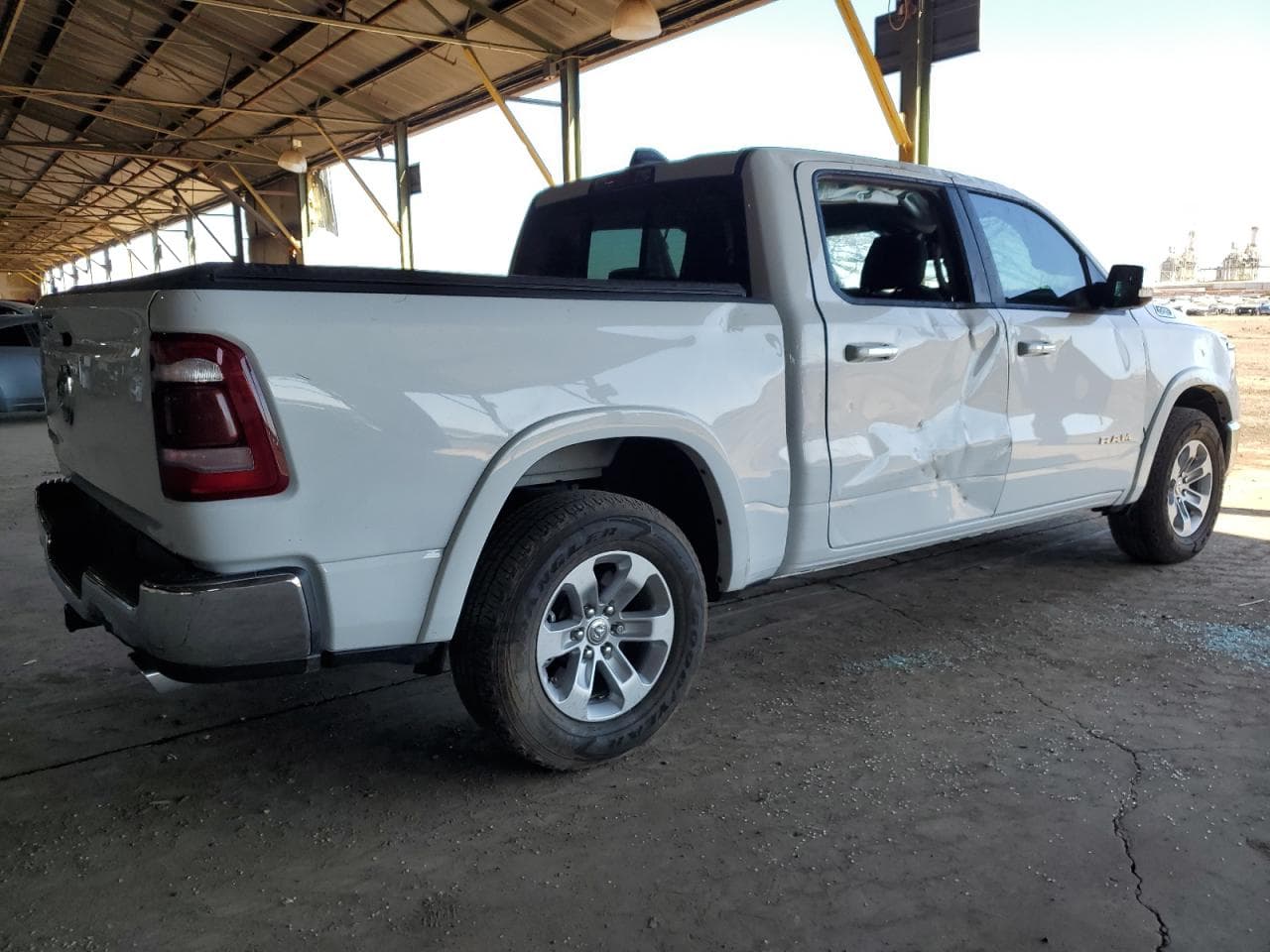 2022 Ram 1500 Laramie - foto 3
