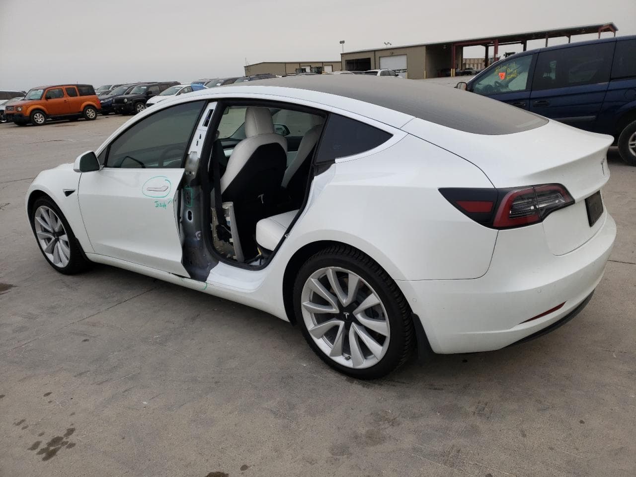 2020 Tesla Model 3 - foto 2