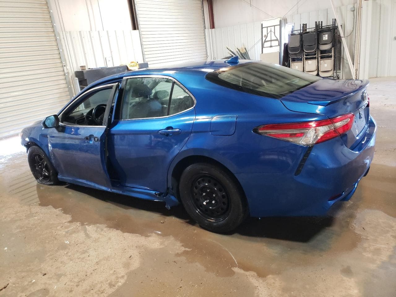 2019 Toyota Camry Se - foto 2