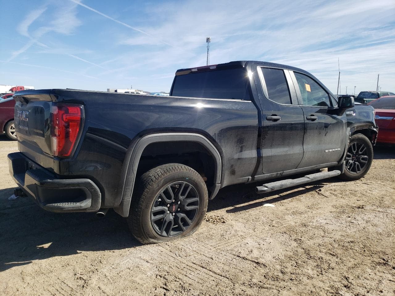 2023 GMC Sierra C1500 - foto 3