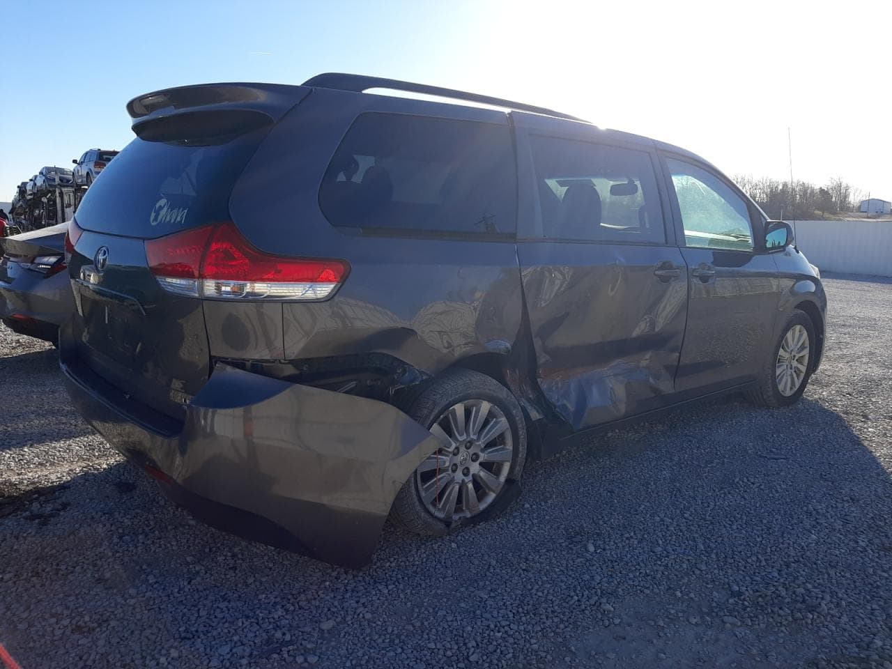 2013 Toyota Sienna Le - foto 3