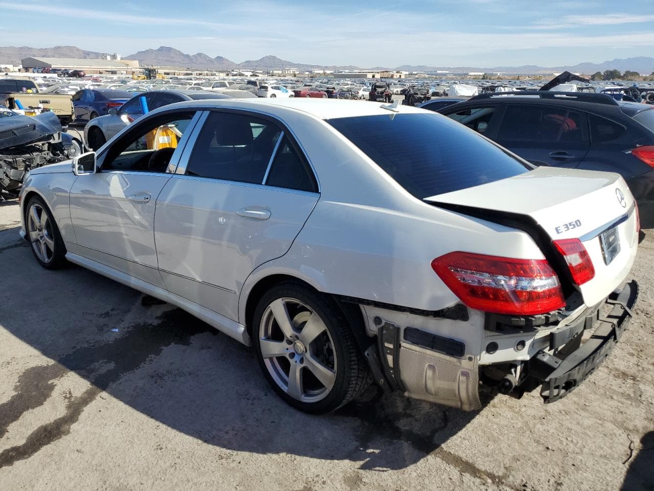 2010 Mercedes-Benz E 350 - foto 2