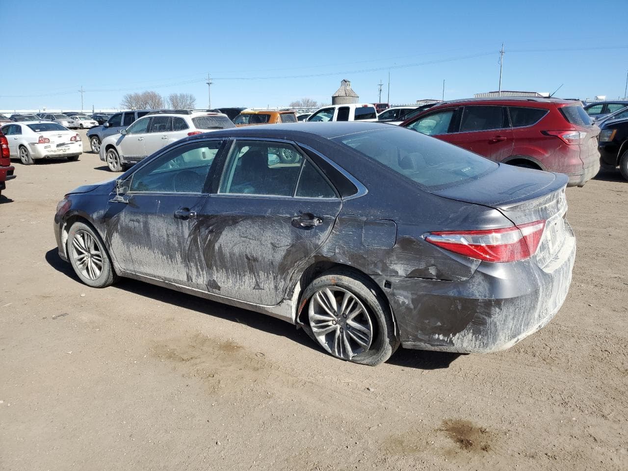 2016 Toyota Camry Se - foto 2