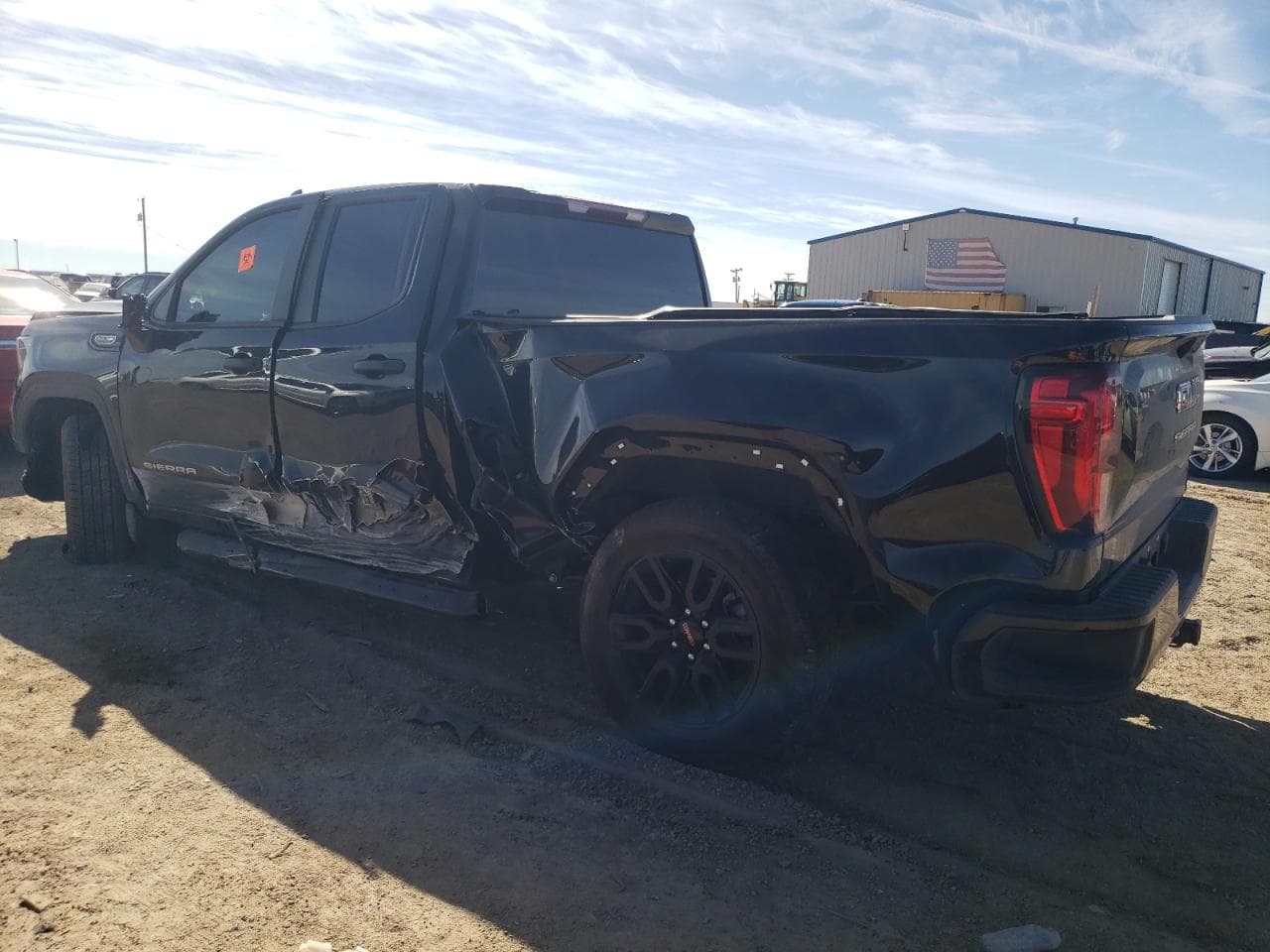 2023 GMC Sierra C1500 - foto 2