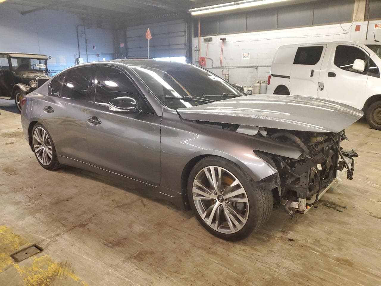 2018 Infiniti Q50 Luxe - foto 2