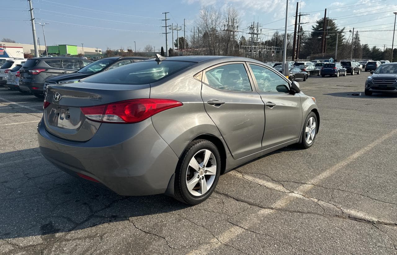 2013 Hyundai Elantra Gls - foto 4