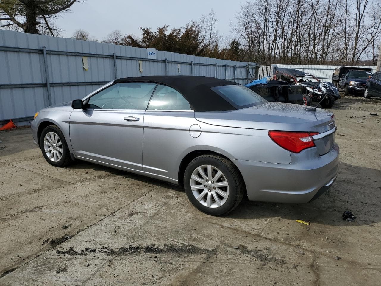 2013 Chrysler 200 Touring - foto 2