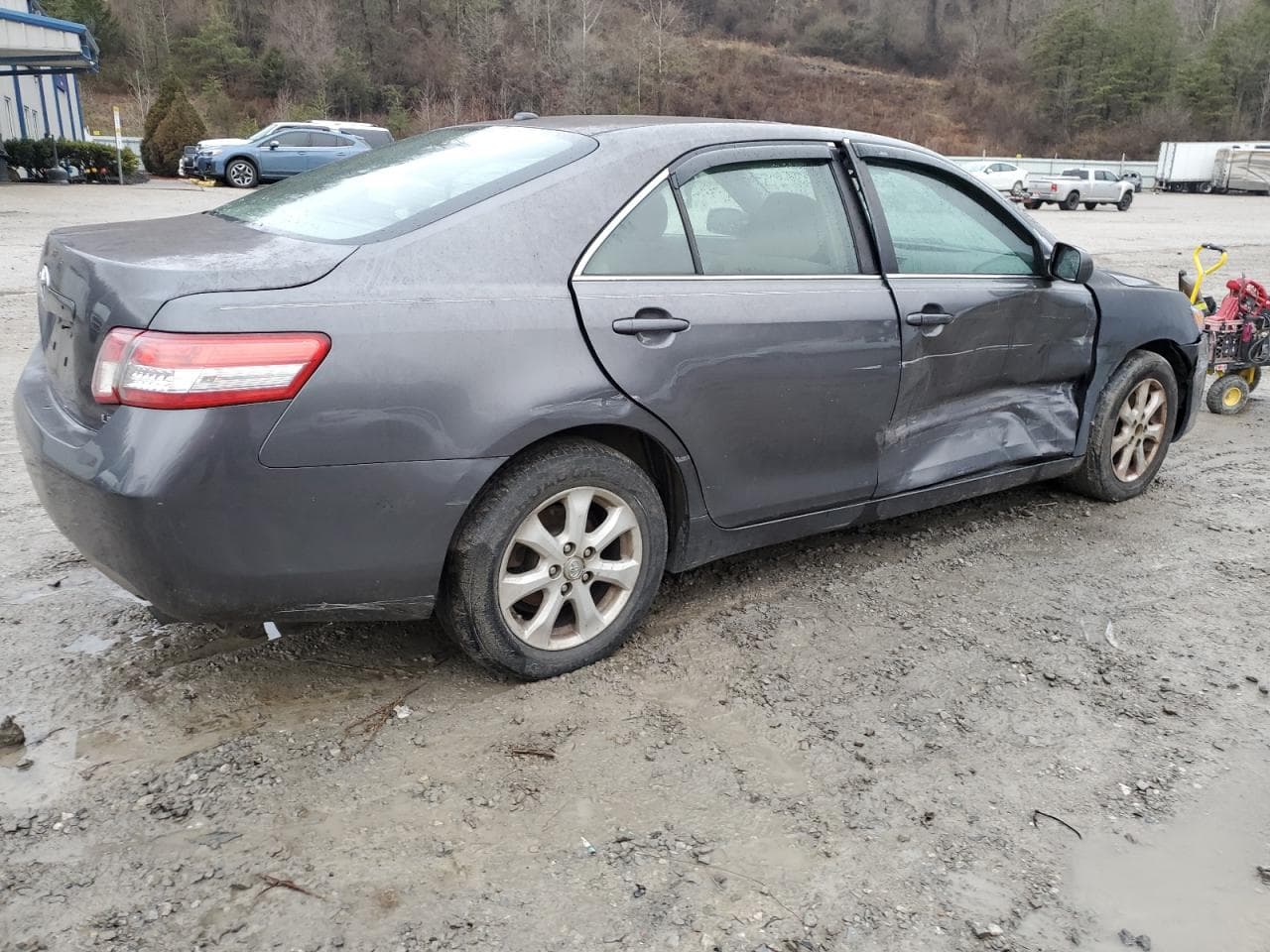 2011 Toyota Camry Base - foto 3