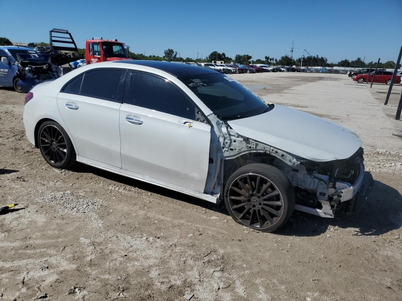 2020 Mercedes-Benz A 220 - foto 4