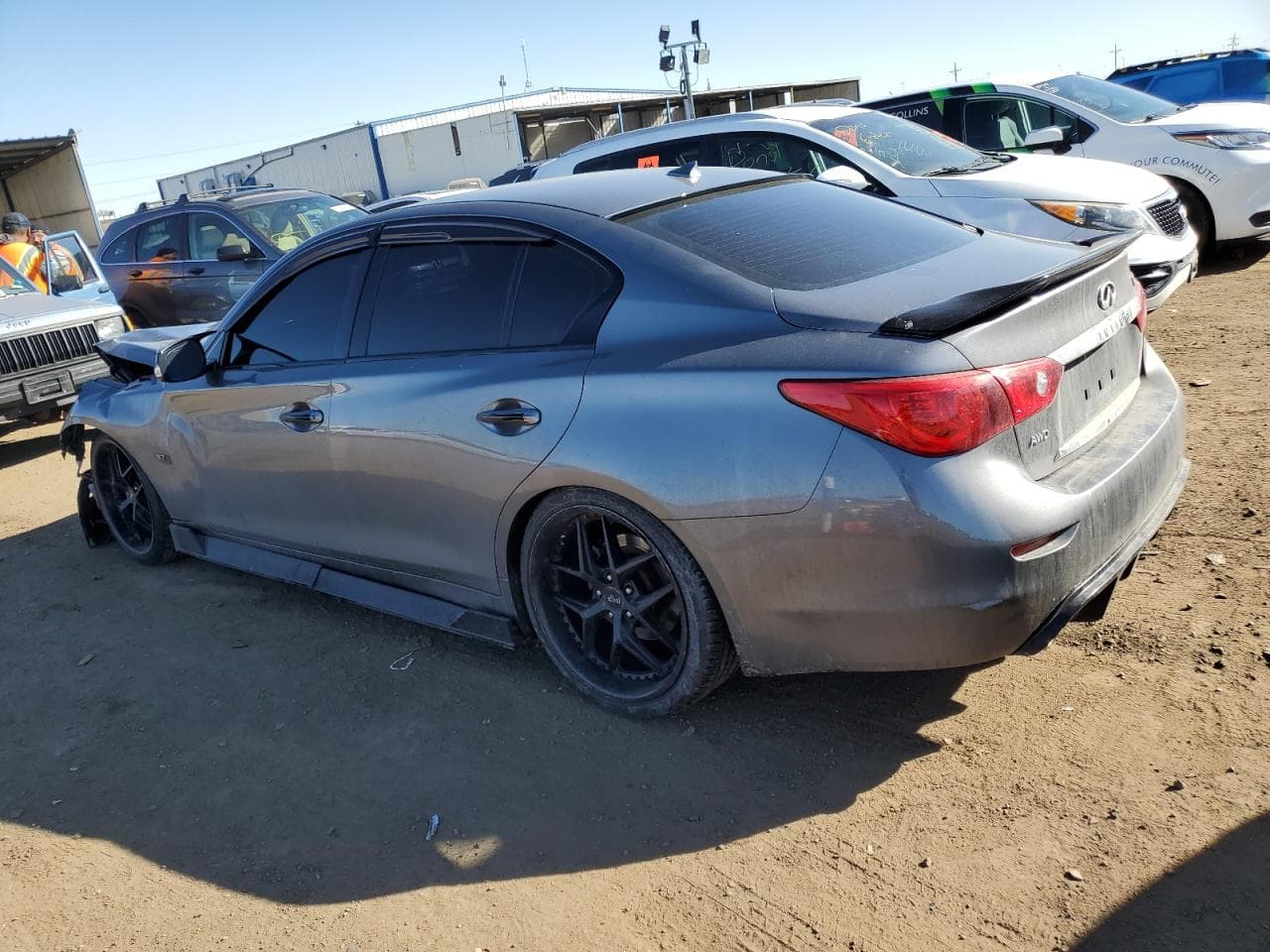 2015 Infiniti Q50 Premium - foto 2