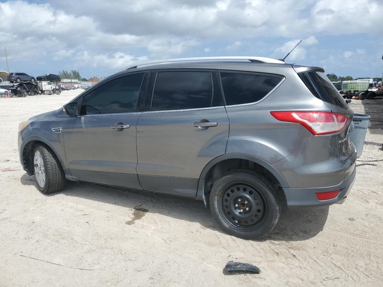 2014 Ford Escape Titanium - foto 2