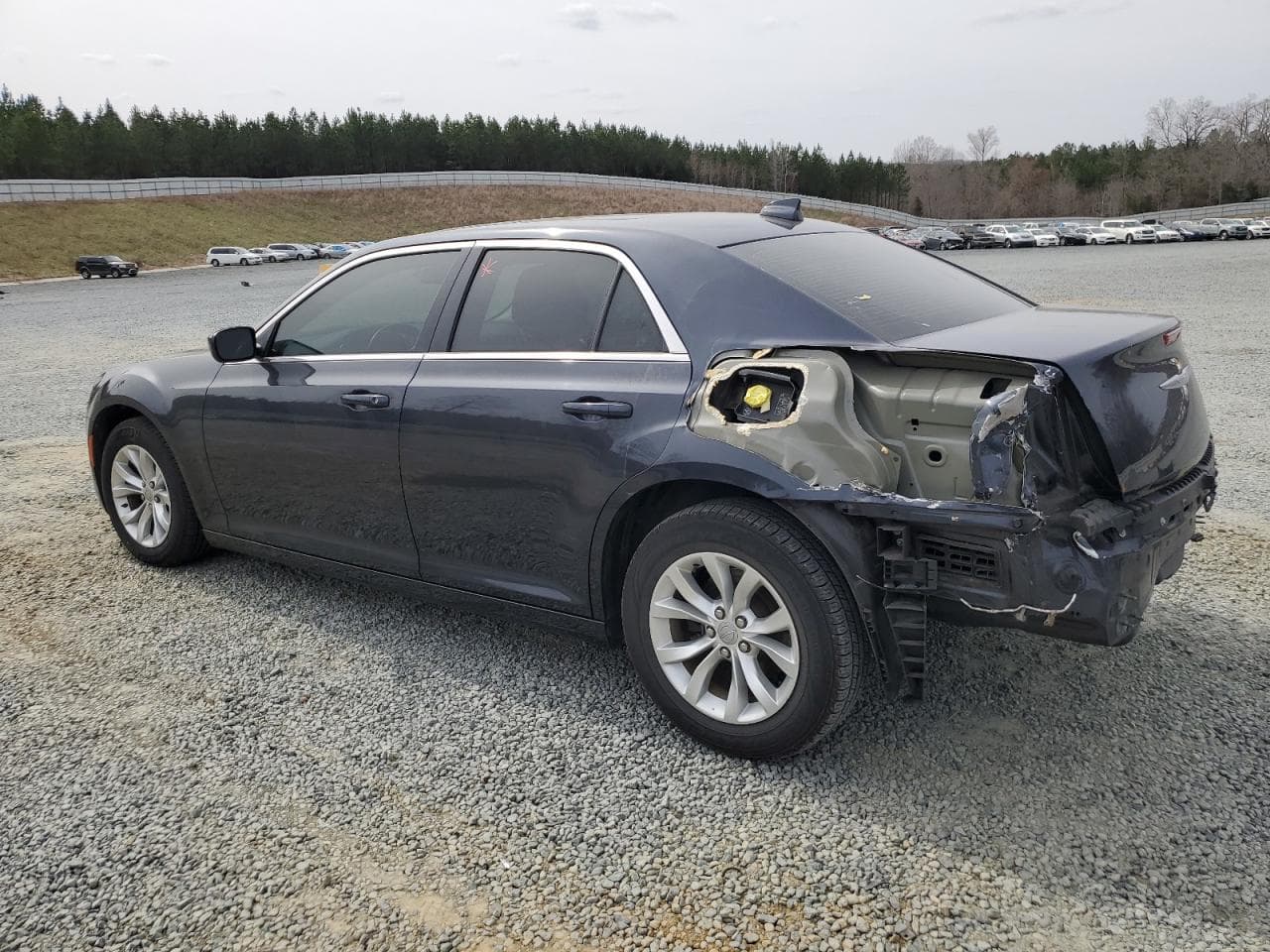 2016 Chrysler 300 - foto 2