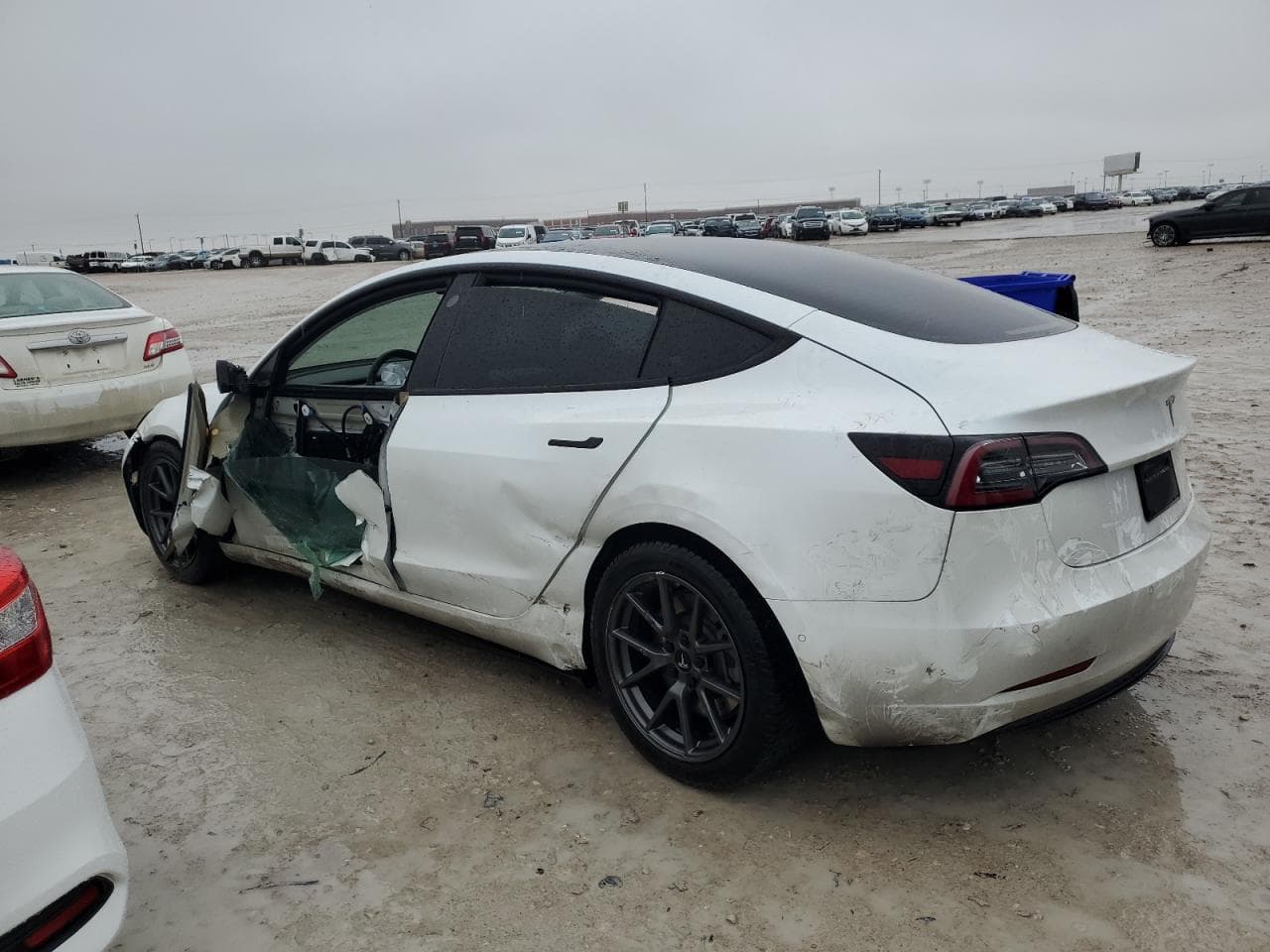 2021 Tesla Model 3 - foto 2