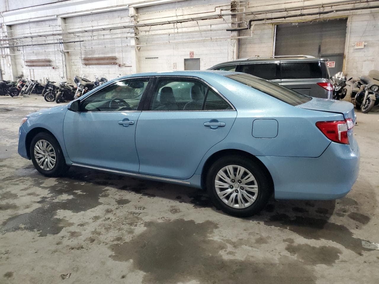 2012 Toyota Camry Le - foto 2
