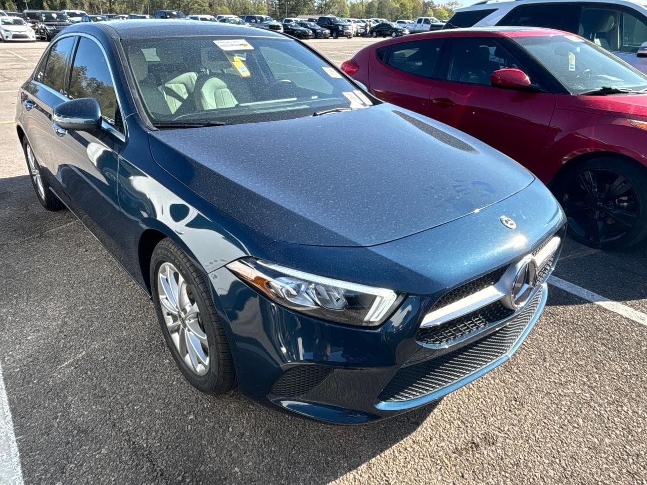 2020 Mercedes-Benz A 220