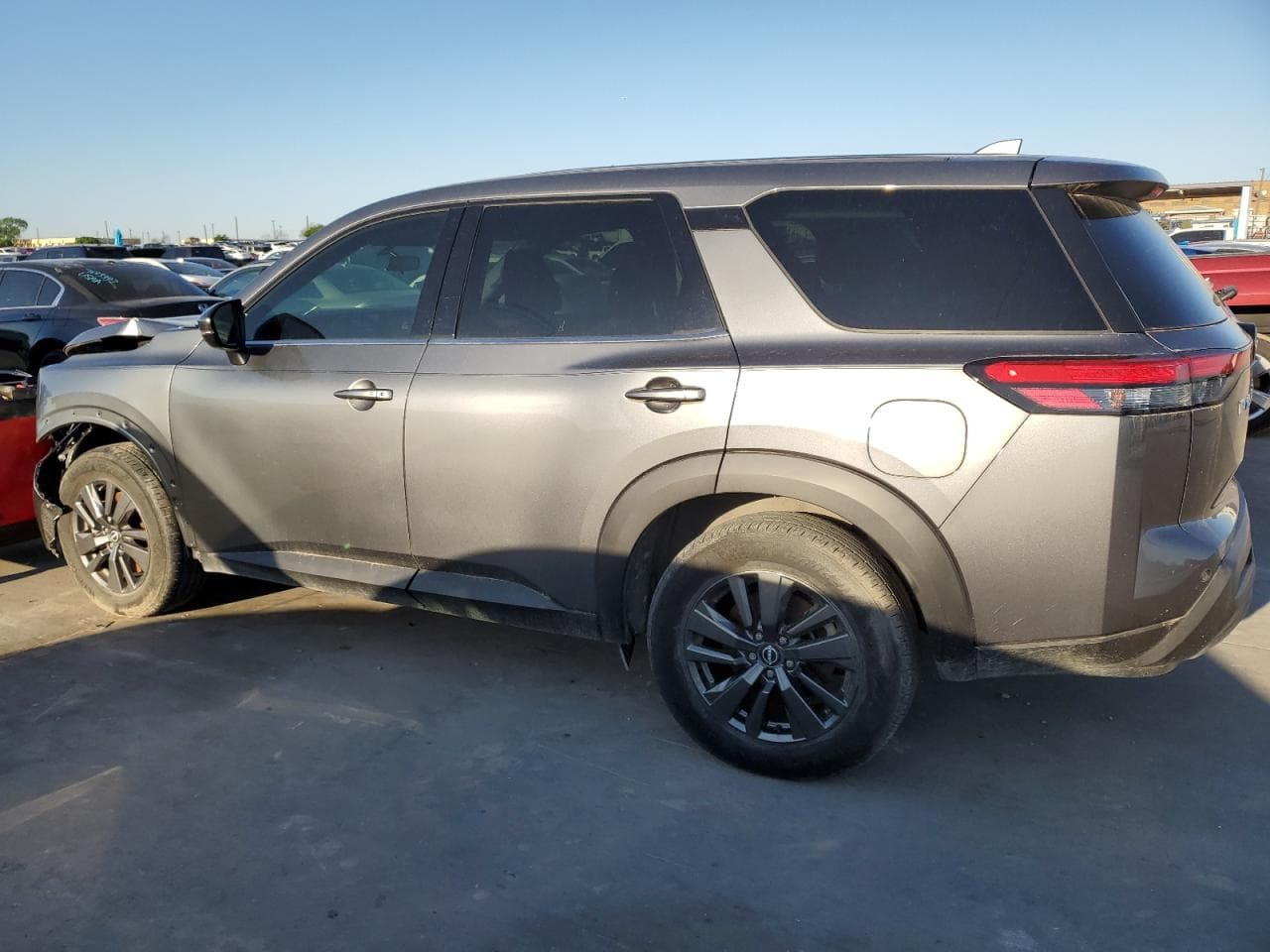 2022 Nissan Pathfinder S - foto 2