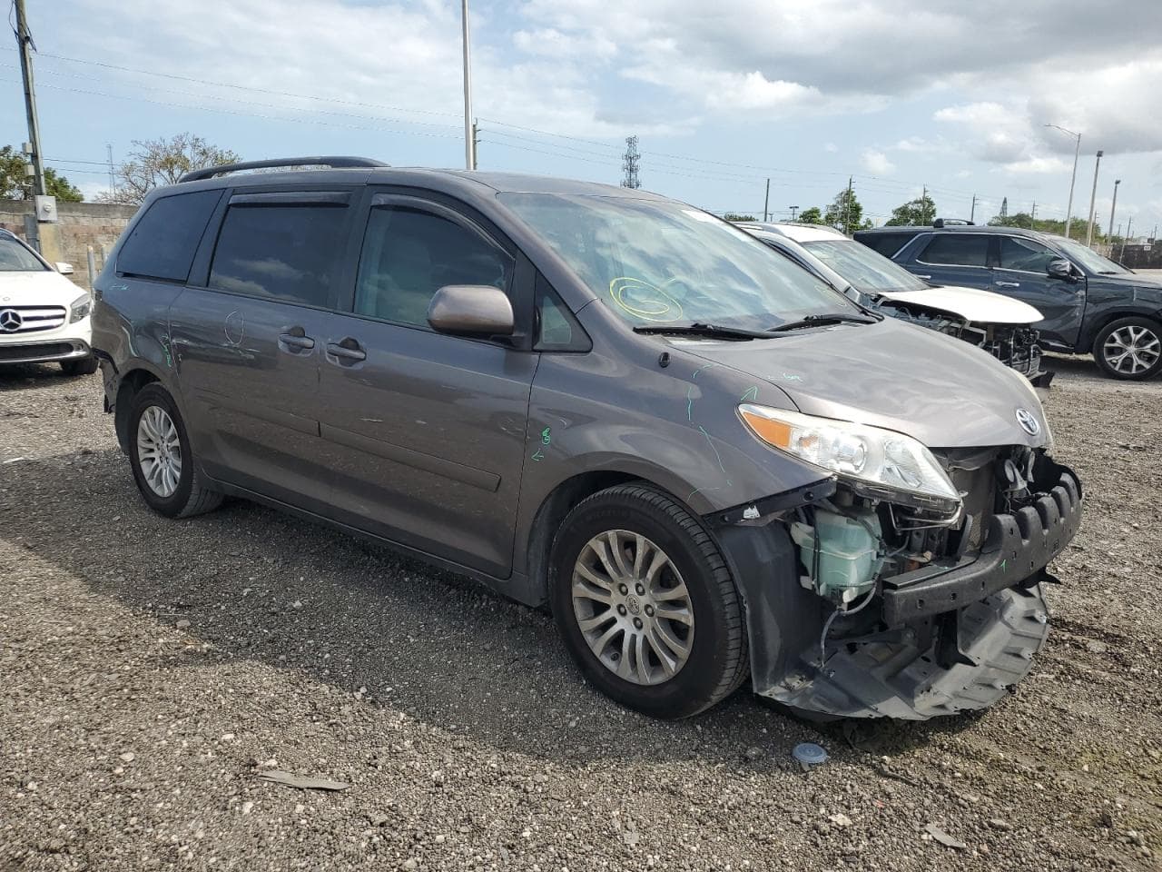 2013 Toyota Sienna Xle - foto 4