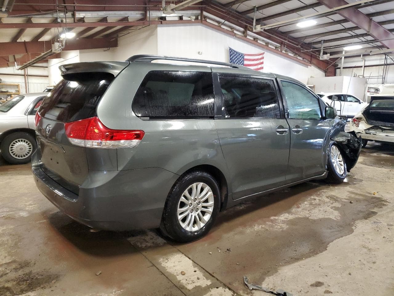 2013 Toyota Sienna Xle - foto 3