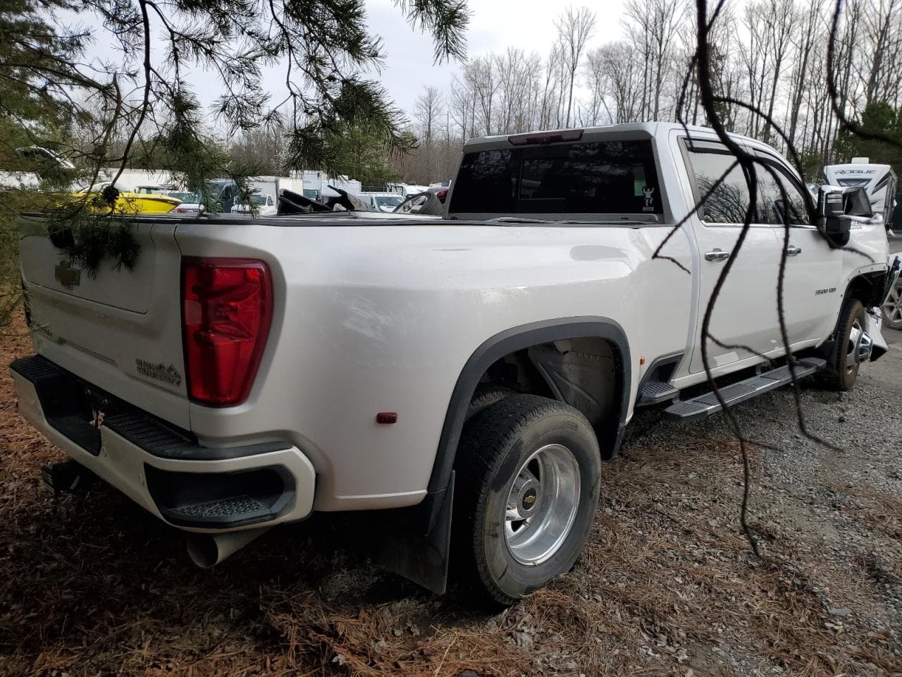2022 Chevrolet Silverado K3500 High Country - foto 3