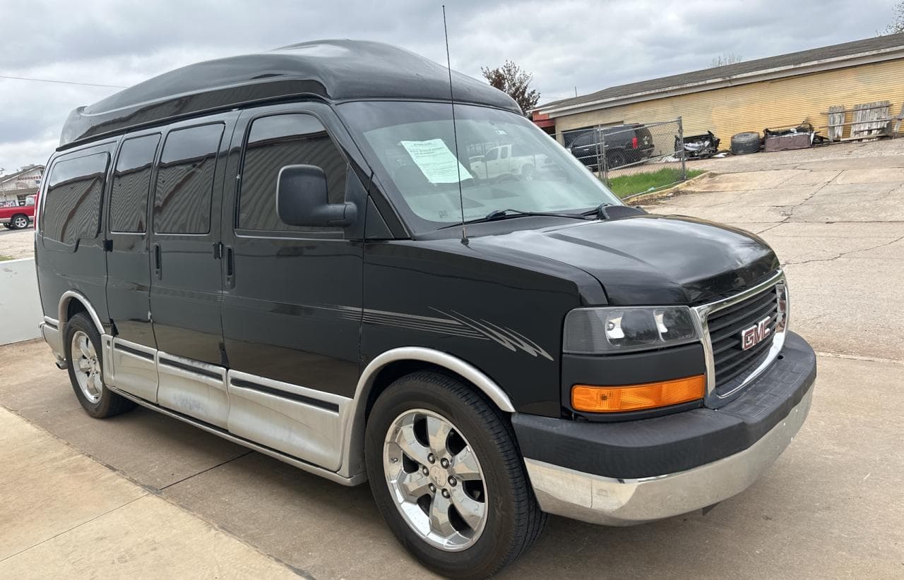 2003 GMC Savana Cutaway Standard/Standard W/C7L/C7N