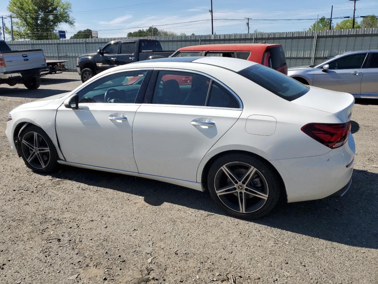 2019 Mercedes-Benz A 220 - foto 2