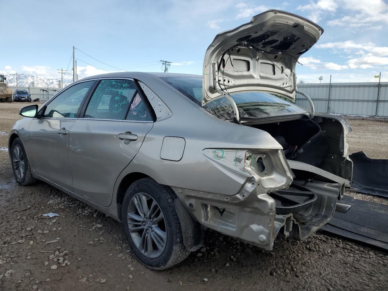 2016 Toyota Camry Le - foto 2