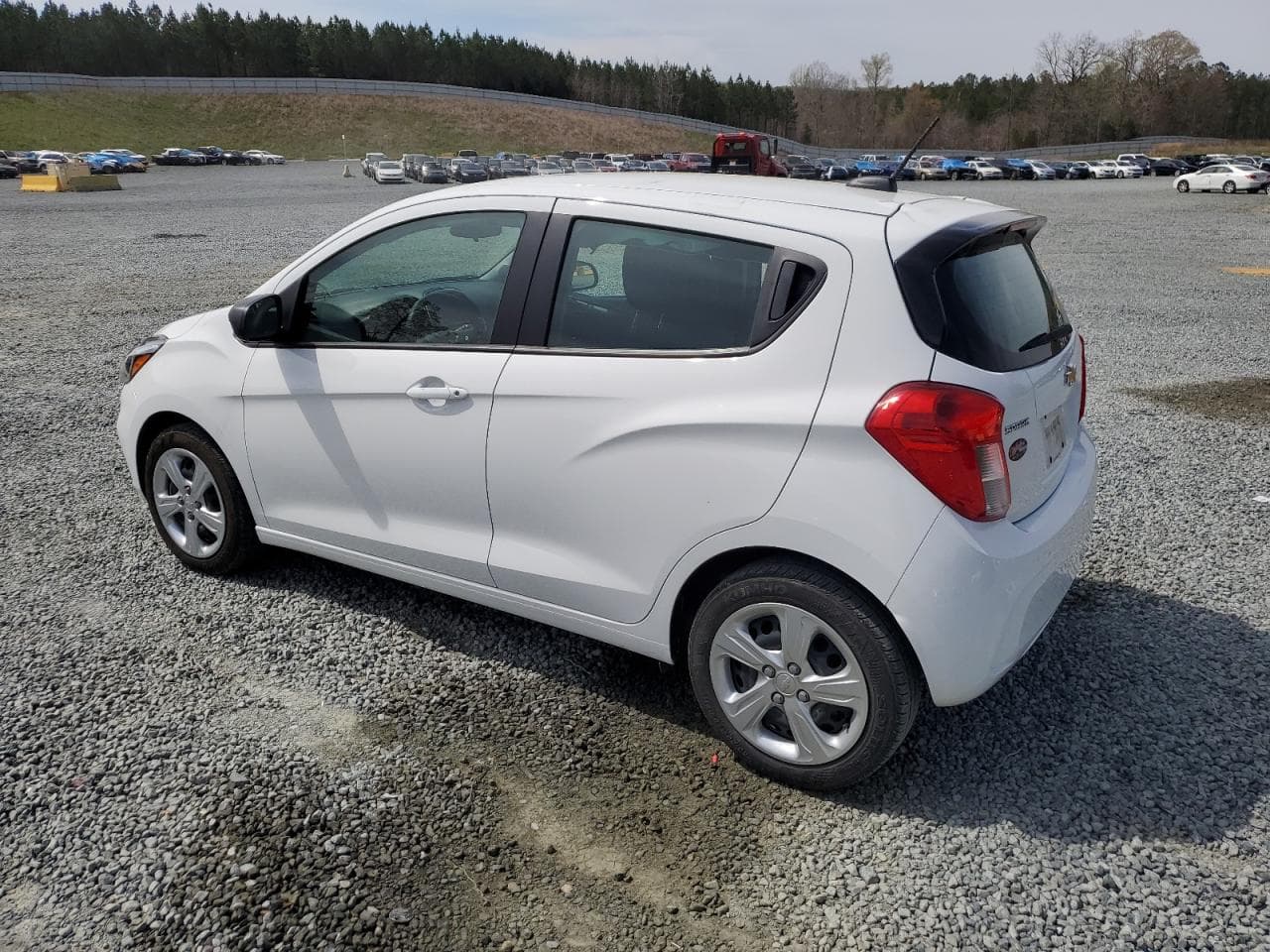 2022 Chevrolet Spark Fwd Ls Automatic - foto 2