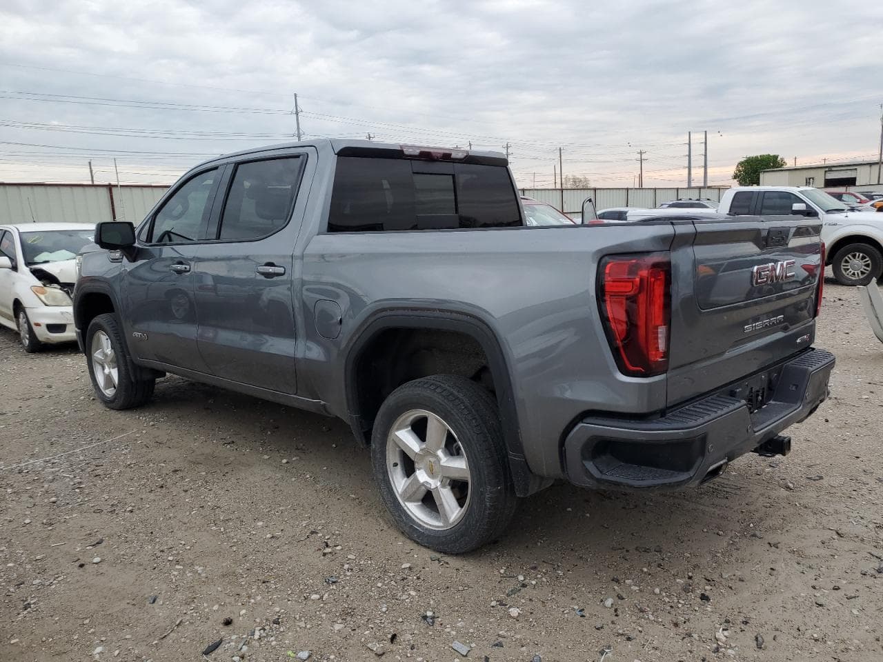 2021 GMC Sierra K1500 At4 - foto 2