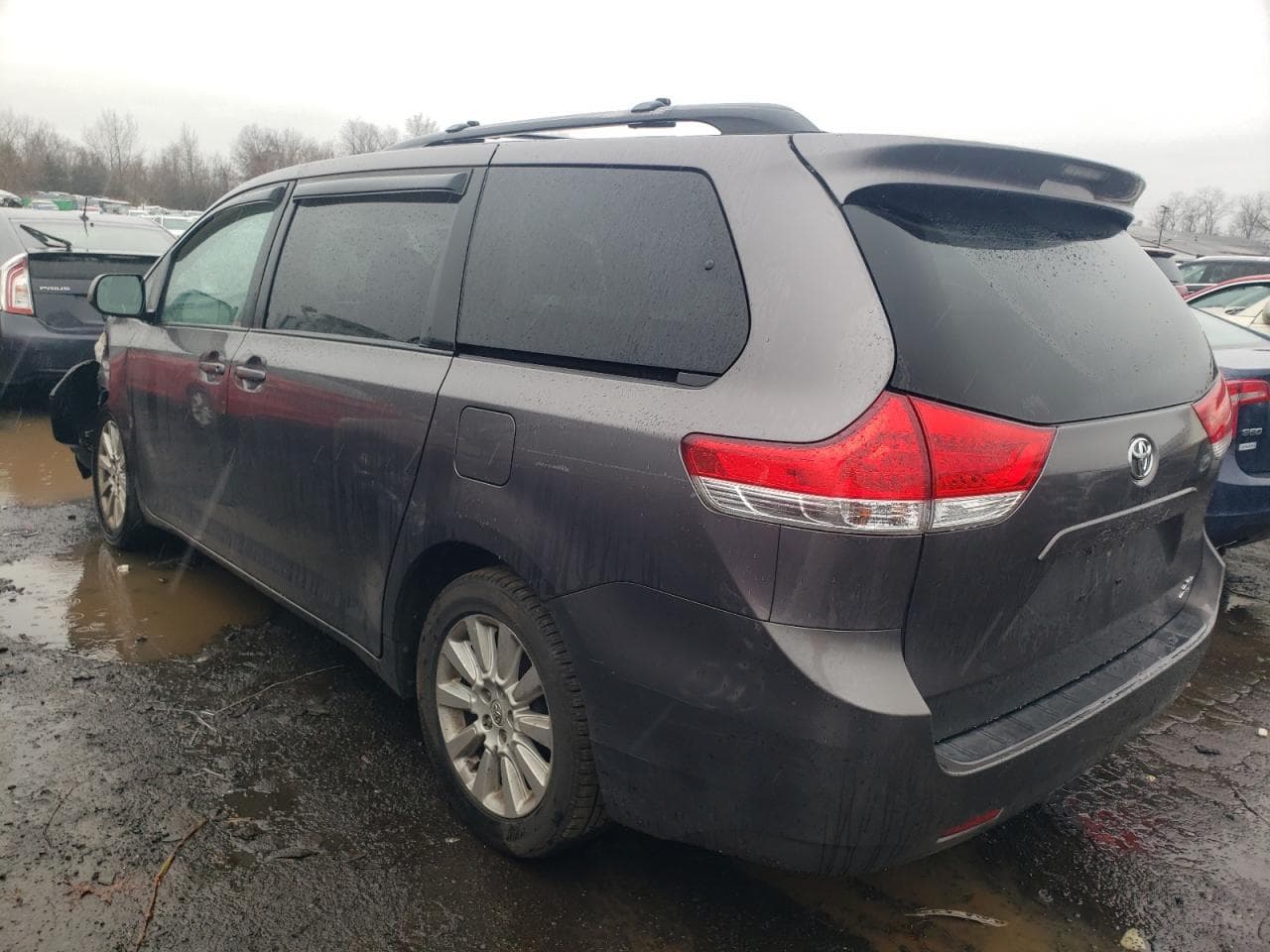 2013 Toyota Sienna Xle - foto 2