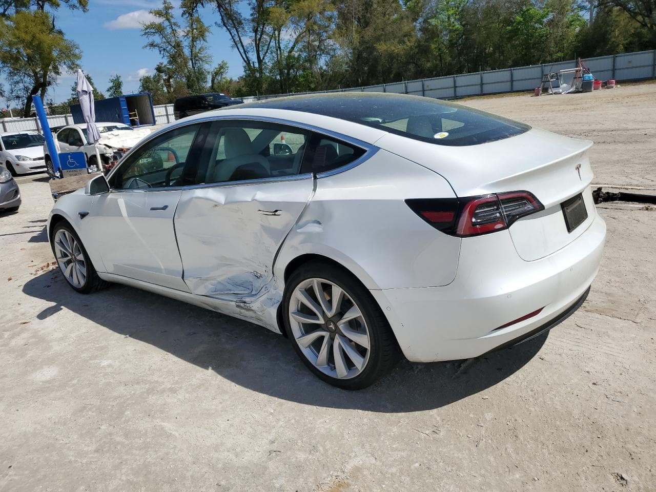 2020 Tesla Model 3 - foto 2