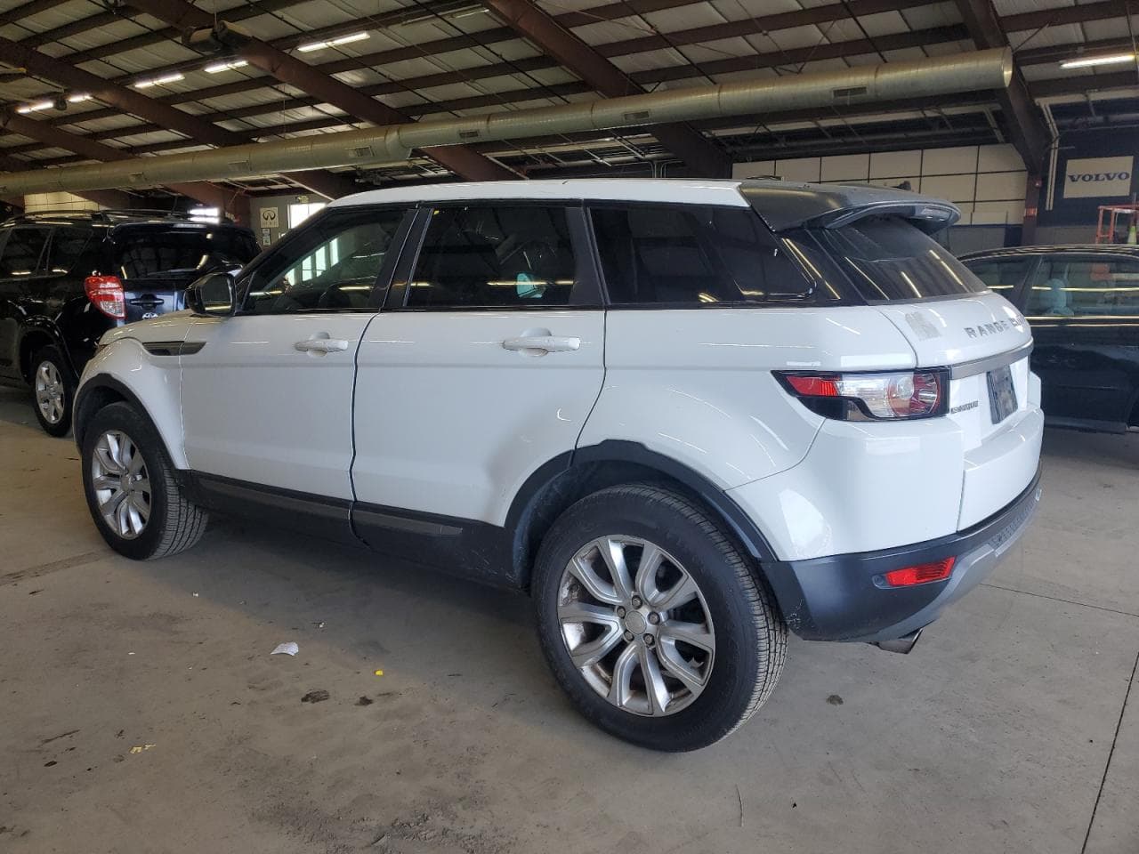 2015 Land Rover Range Rover Evoque Pure - foto 2
