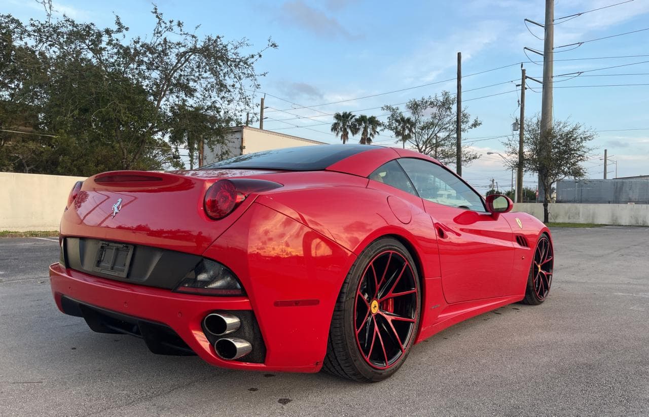 2012 Ferrari California - foto 4