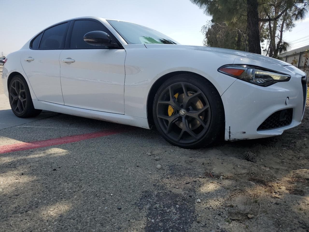 2020 Alfa Romeo Giulia - foto 4
