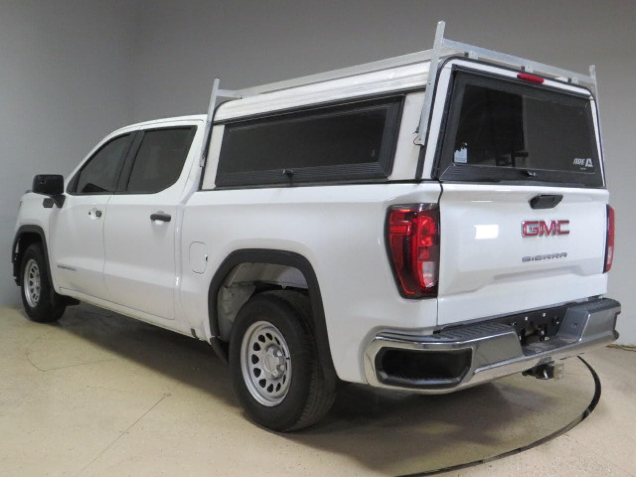 2021 GMC Sierra C1500 - foto 4