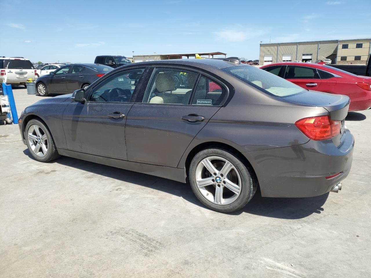 2013 BMW 328 I - foto 2