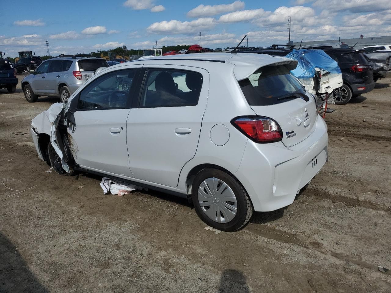 2024 Mitsubishi Mirage Es - foto 2