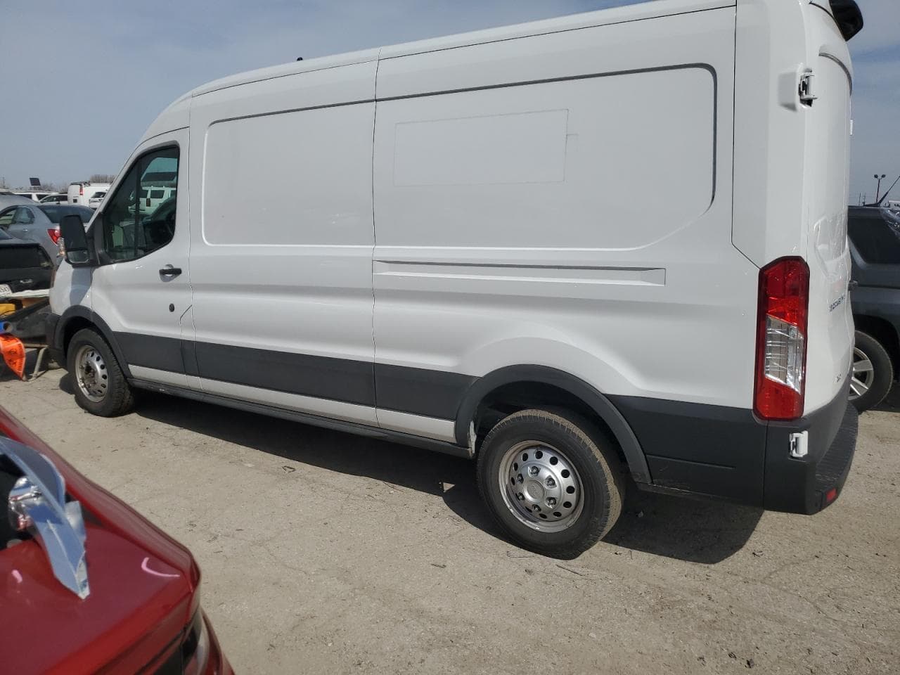 2023 Ford Transit T-250 - foto 2