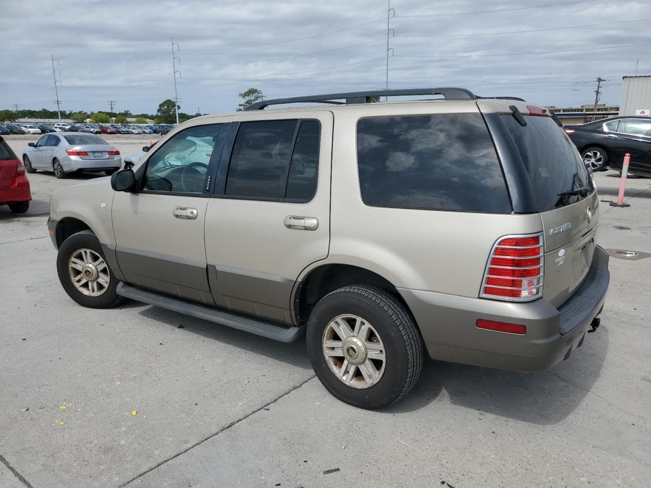 2004 Mercury Mountaineer - foto 2