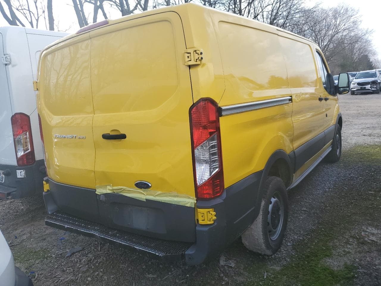 2017 Ford Transit T-250 - foto 3