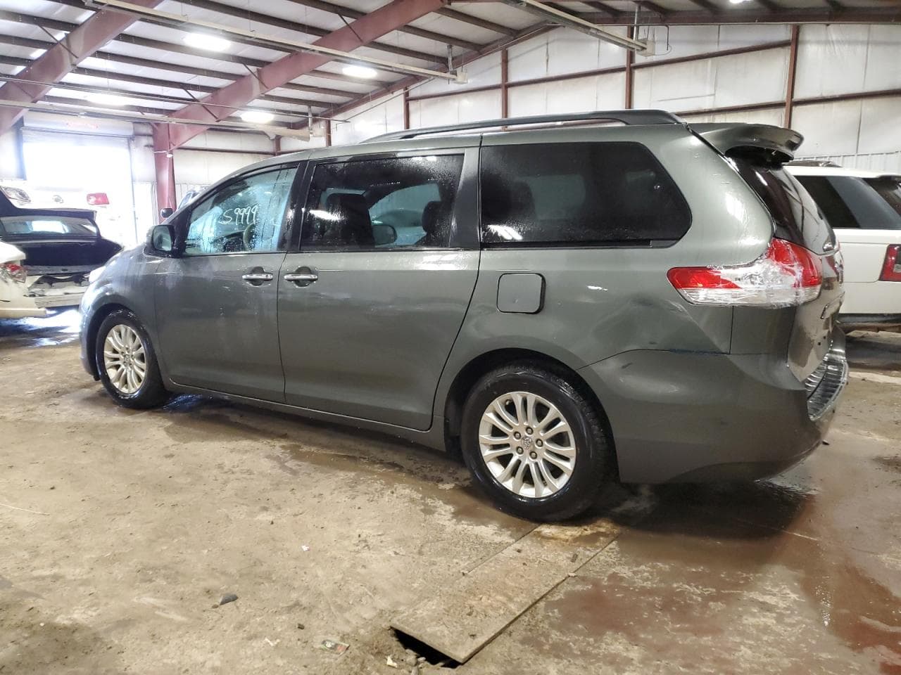 2013 Toyota Sienna Xle - foto 2