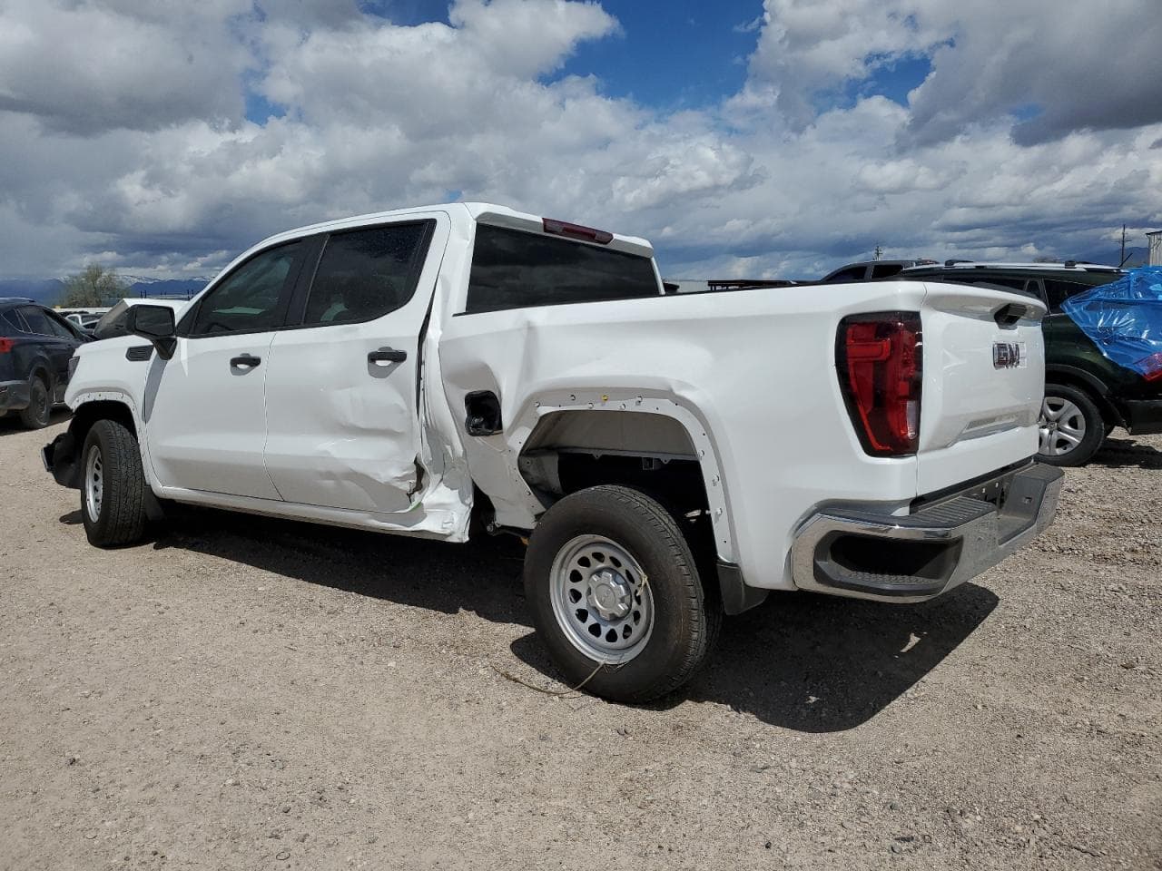 2024 GMC Sierra K1500 - foto 2