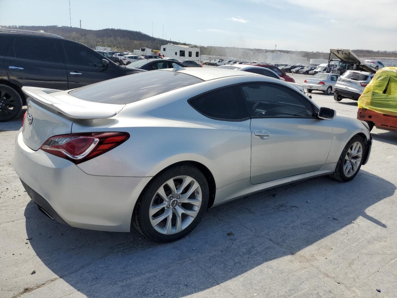 2013 Hyundai Genesis 2.0T - foto 3